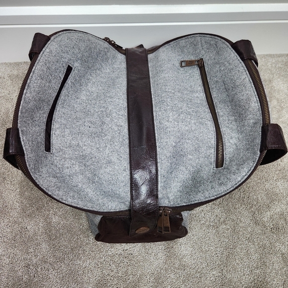 Matt And Nat Vegan Grey Hobo Shoulderbag Purse Duffle Prep Academia Preppy - Picture 5 of 12